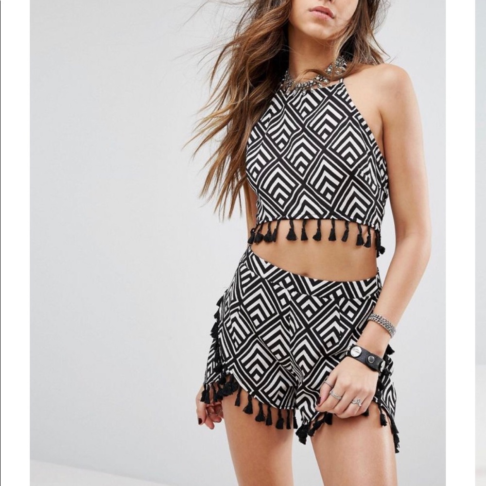 PrettyLittleThing Tassel Halter/Short Set- Size 16